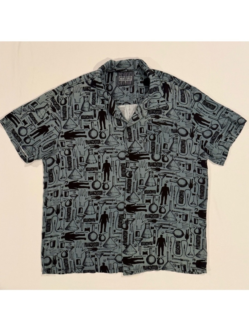 Universal Studios Monsters Frankenstein Shirt Mens XL Frank Camp Button Down